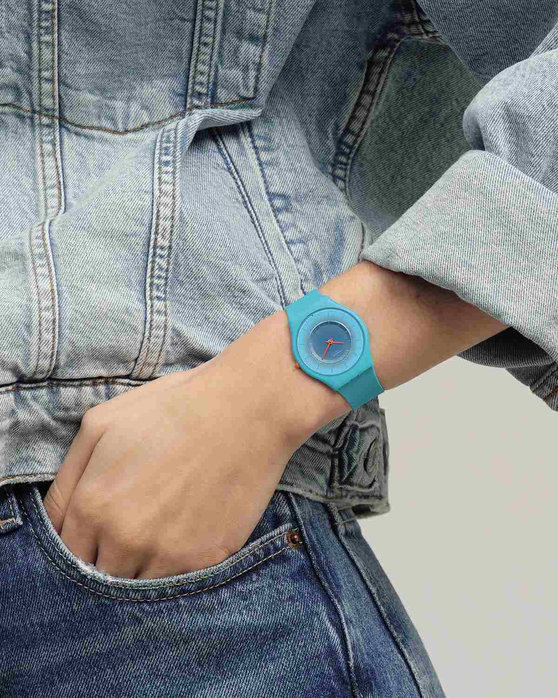 SWATCH Essentials Skin Radiantly Teal Turqoise Silicone Strap