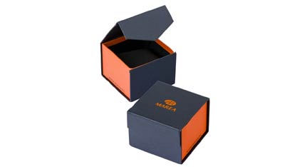 MAREA Smartwatch Black Stainless Steel Bracelet Gift Set
