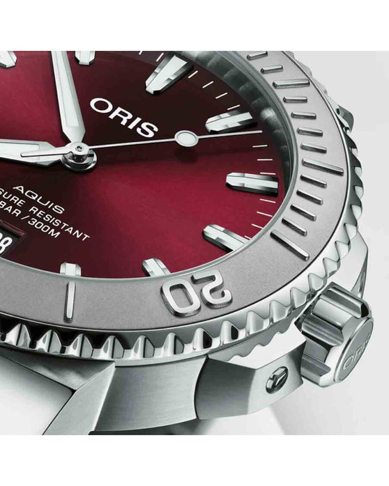 ORIS Aquis Cherry Date Relief Automatic Silver Stainless Steel Bracelet